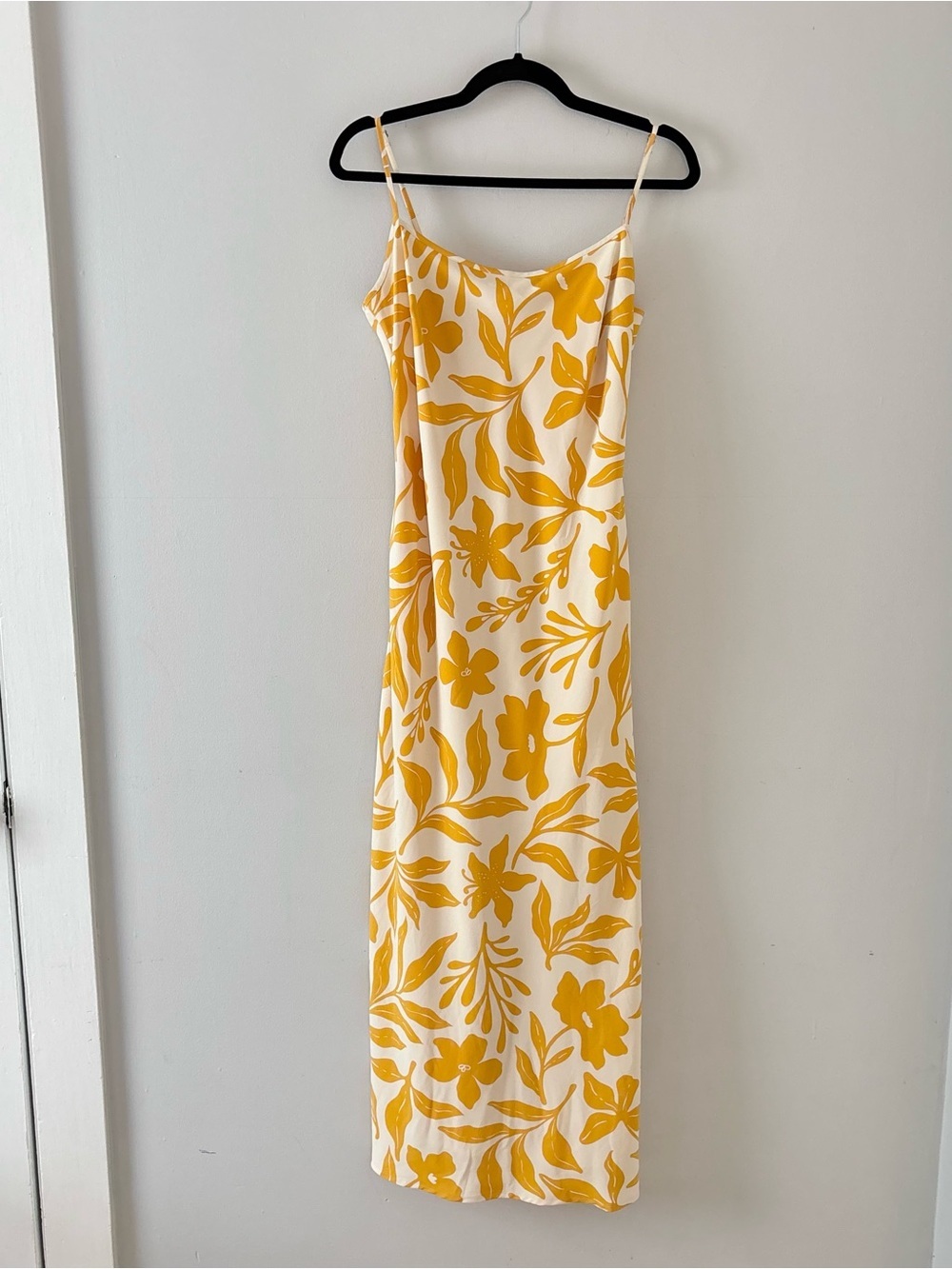 Abercrombie & Fitch Yellow Floral Midi Dress